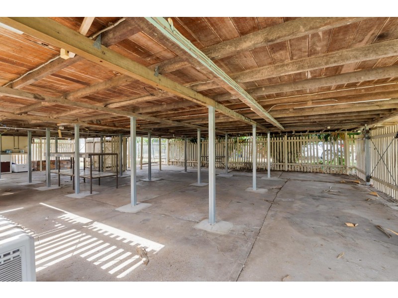 37 Theresa Street, Emerald QLD 4720