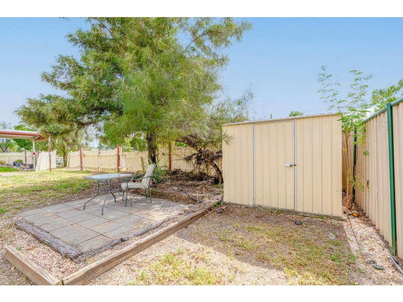 37 Theresa Street, Emerald QLD 4720