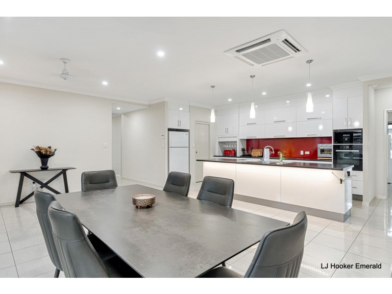 22 Wright Street, Emerald QLD 4720