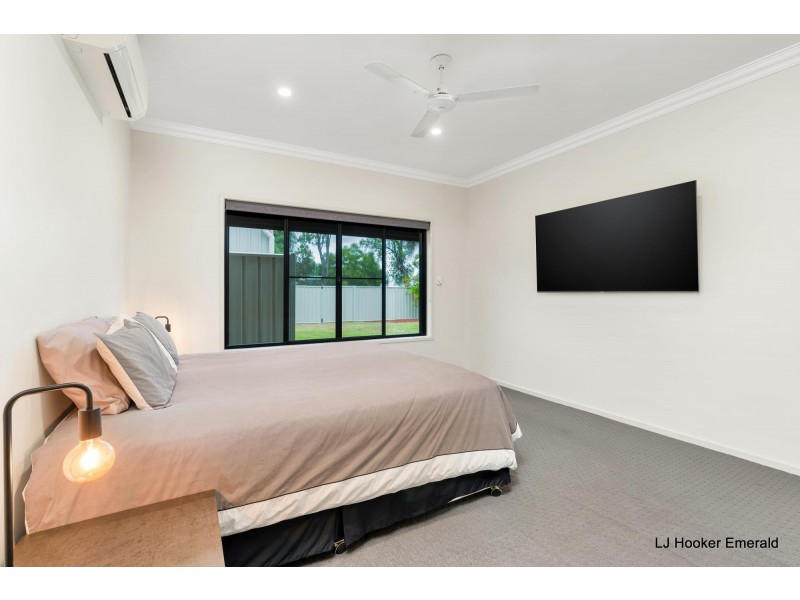22 Wright Street, Emerald QLD 4720
