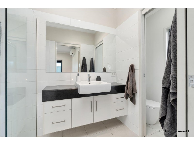 22 Wright Street, Emerald QLD 4720