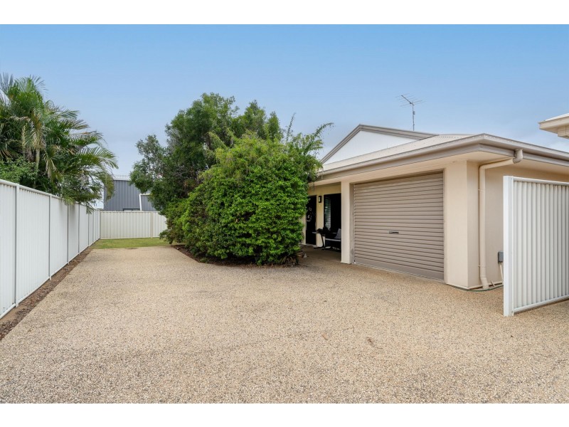 Unit/1/24 Desgrand, Emerald QLD 4720
