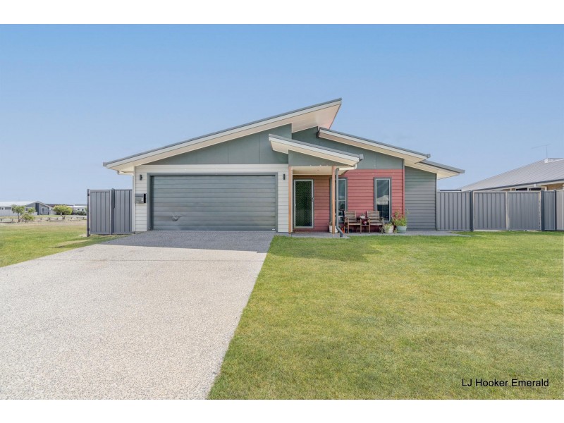 3 Vale Street, Emerald QLD 4720