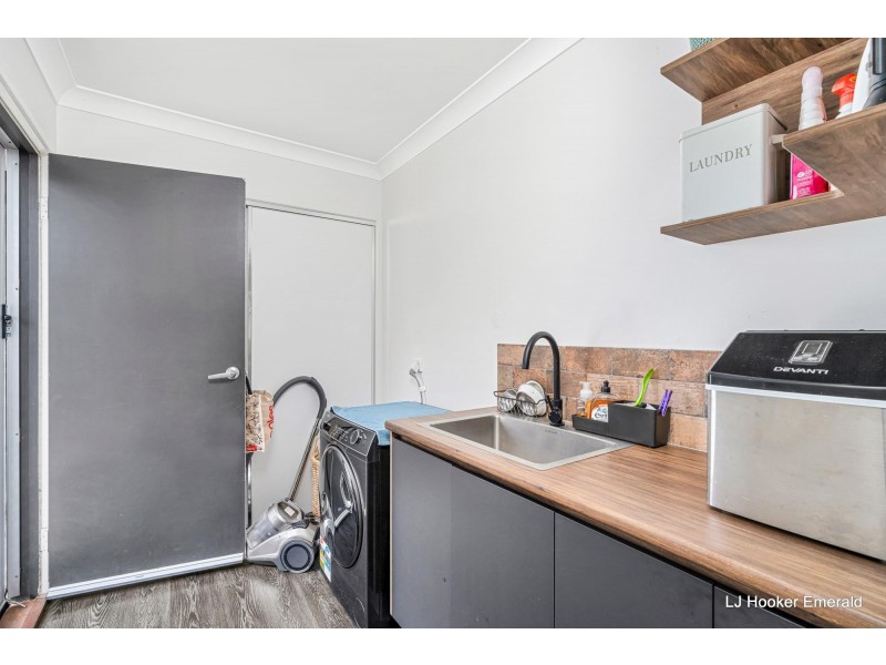 3 Vale Street, Emerald QLD 4720