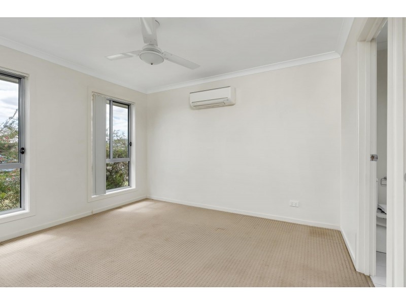 28 Jade Street, Emerald QLD 4720