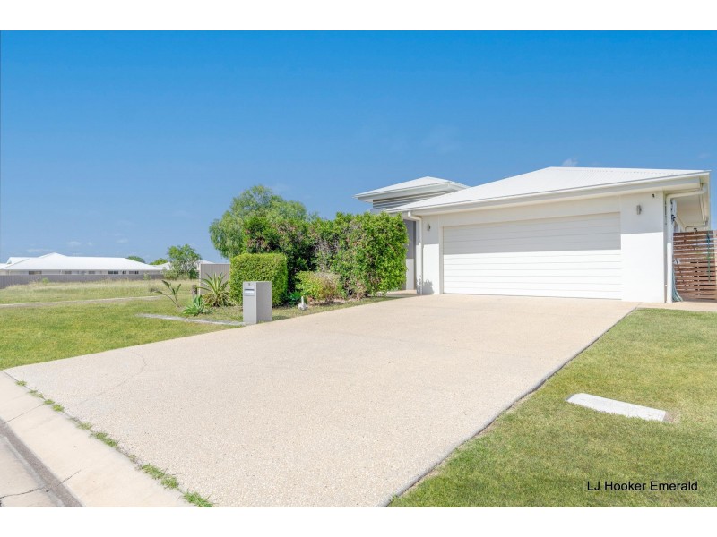 14 Flemington Road, Emerald QLD 4720