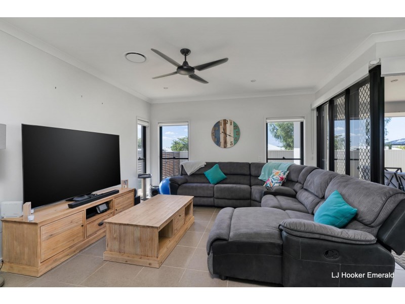 14 Flemington Road, Emerald QLD 4720