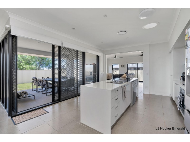 14 Flemington Road, Emerald QLD 4720