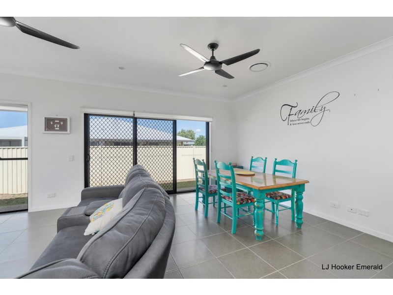 14 Flemington Road, Emerald QLD 4720