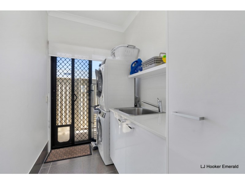 14 Flemington Road, Emerald QLD 4720