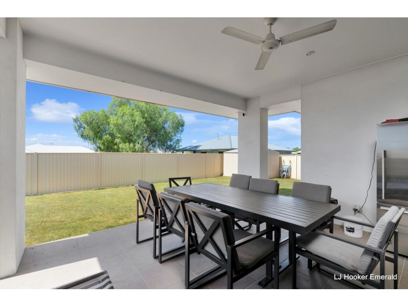14 Flemington Road, Emerald QLD 4720