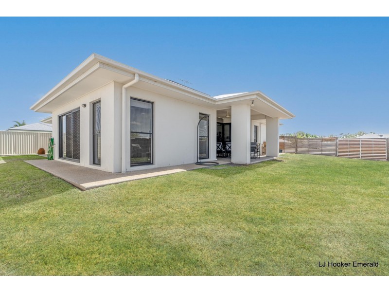 14 Flemington Road, Emerald QLD 4720
