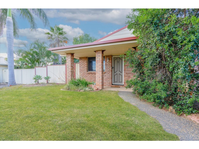 9 Cowan Crescent,, Emerald QLD 4720