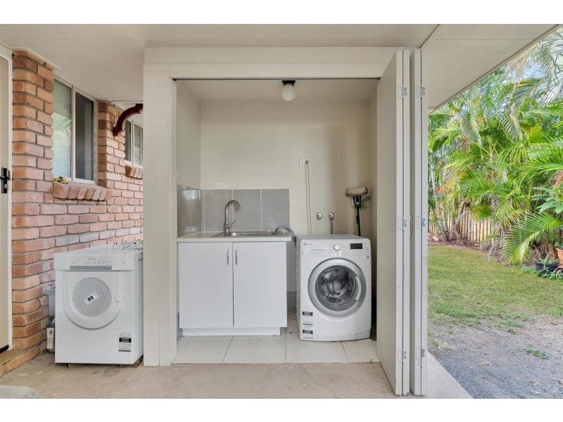 9 Cowan Crescent,, Emerald QLD 4720
