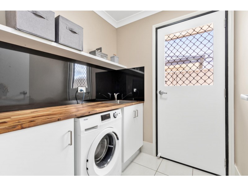 144 Opal Street, Emerald QLD 4720