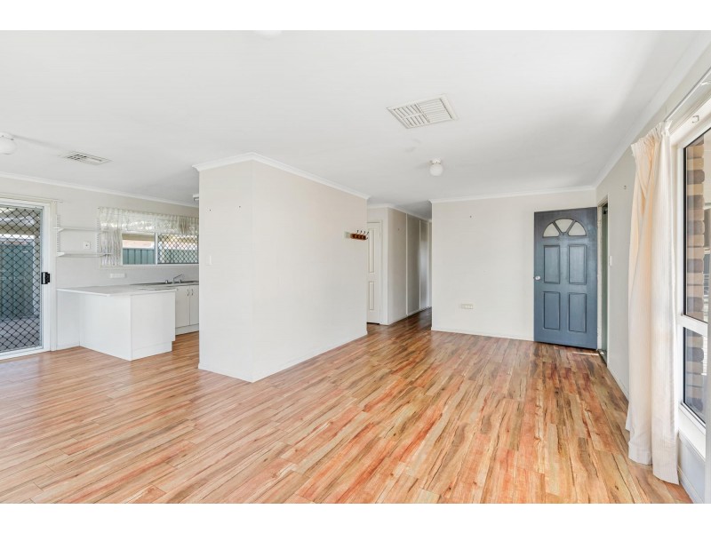11 Cardinal Street, Emerald QLD 4720