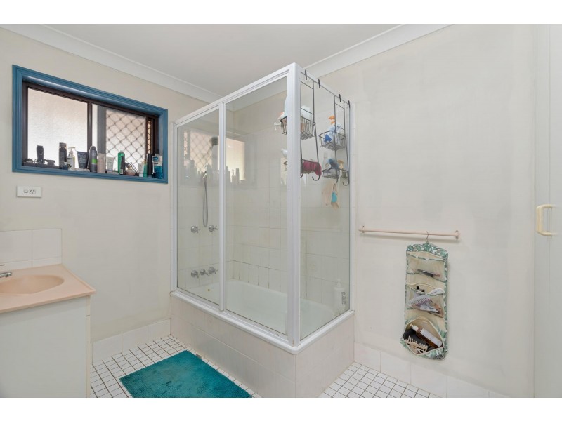 28 Barry Street, Emerald QLD 4720