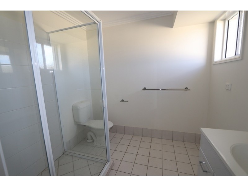 9 Blue Gums Drive, Emerald QLD 4720