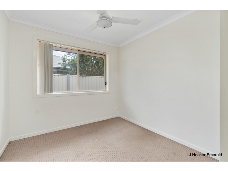 7 Onyx Street, Emerald QLD 4720
