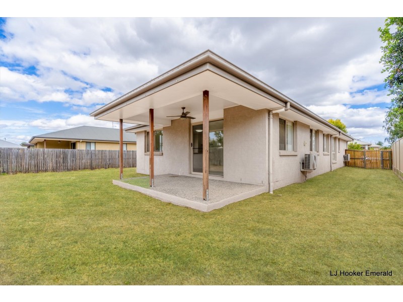 7 Onyx Street, Emerald QLD 4720