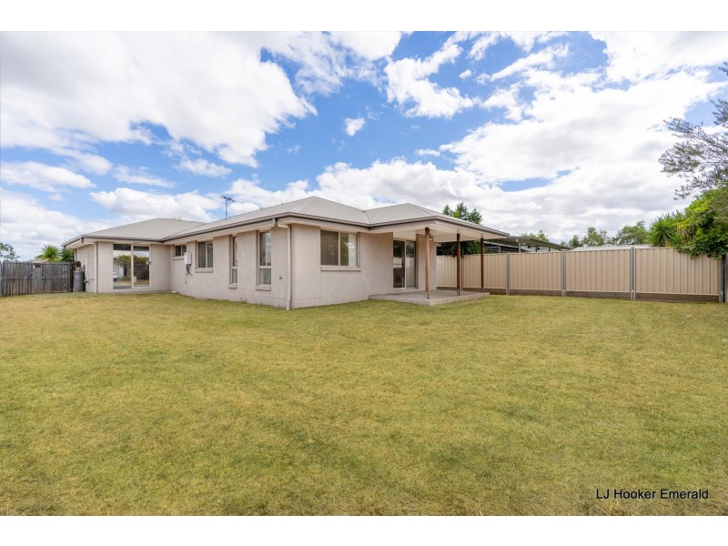 7 Onyx Street, Emerald QLD 4720
