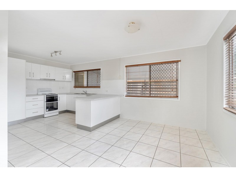 15 Sapphire Ave, Emerald QLD 4720