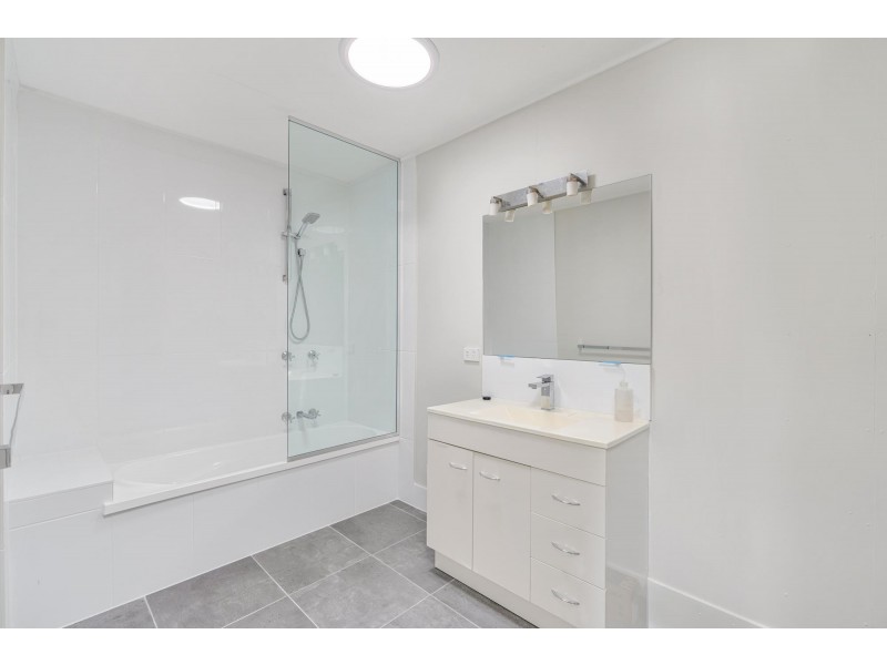 15 Sapphire Ave, Emerald QLD 4720