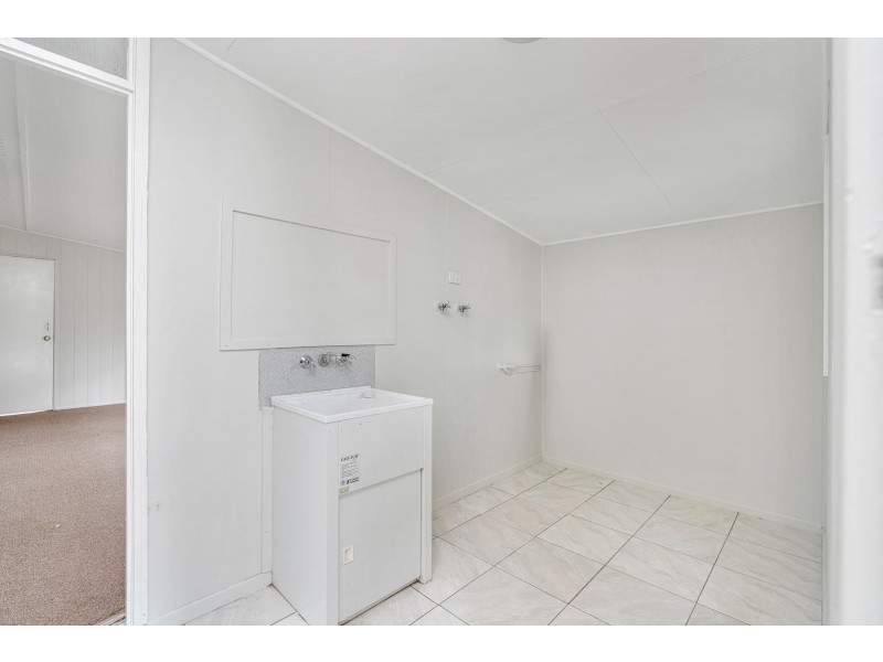 15 Sapphire Ave, Emerald QLD 4720