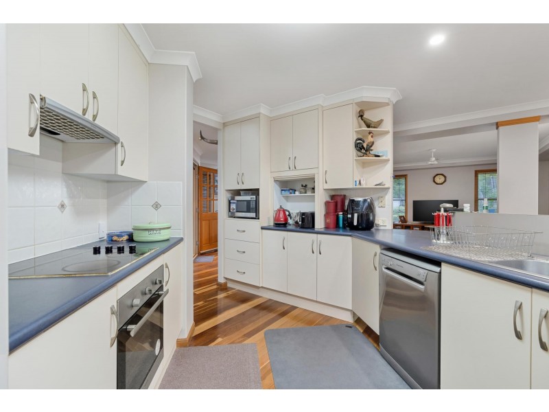 7 Edgewood Drive, Emerald QLD 4720