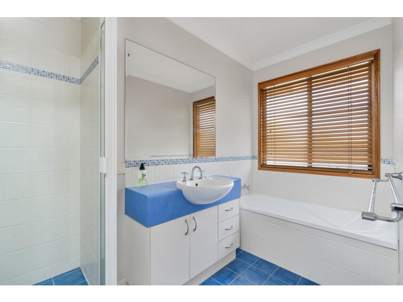 7 Edgewood Drive, Emerald QLD 4720