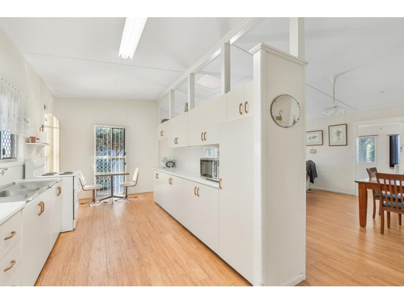 30 Retro Street, Emerald QLD 4720