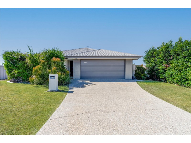 27 Thornton Street, Emerald QLD 4720