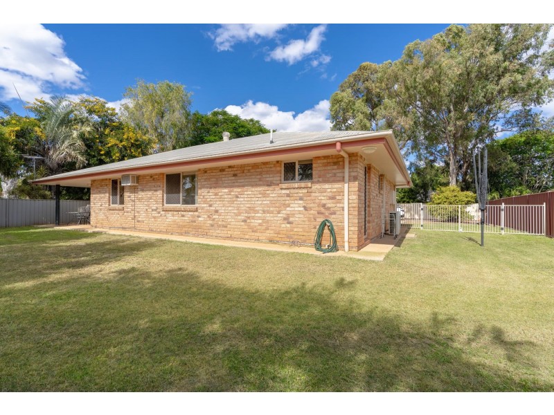 132B Opal St, Emerald QLD 4720