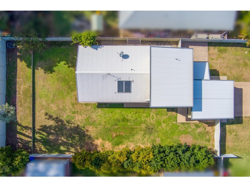 49 Newman Drive, Emerald QLD 4720