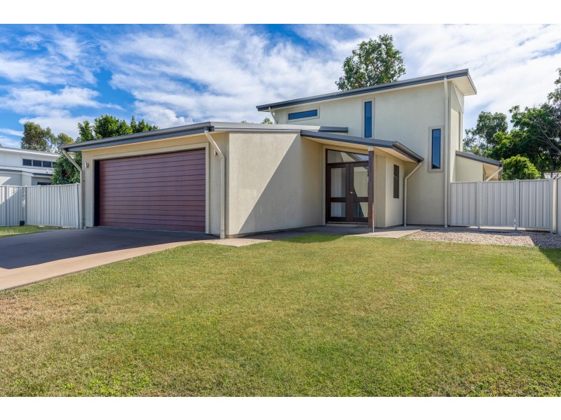 49 Newman Drive, Emerald QLD 4720