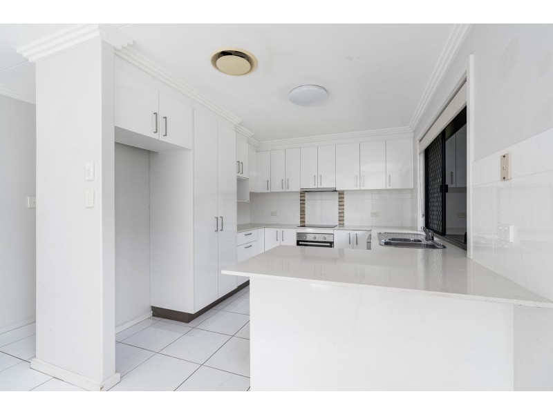 49 Newman Drive, Emerald QLD 4720