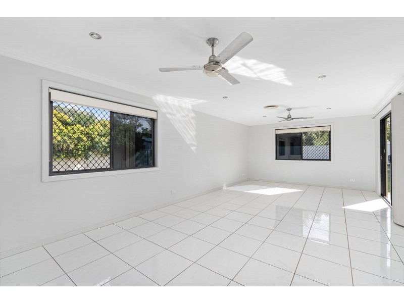 49 Newman Drive, Emerald QLD 4720