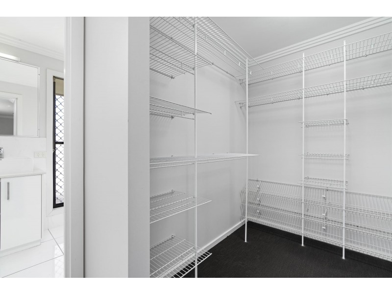 49 Newman Drive, Emerald QLD 4720