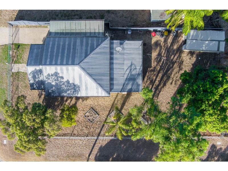 73 Ruby St, Emerald QLD 4720