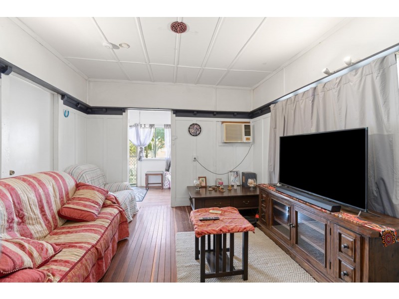 73 Ruby St, Emerald QLD 4720