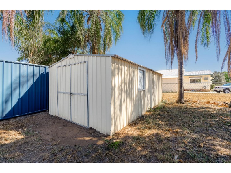 73 Ruby St, Emerald QLD 4720