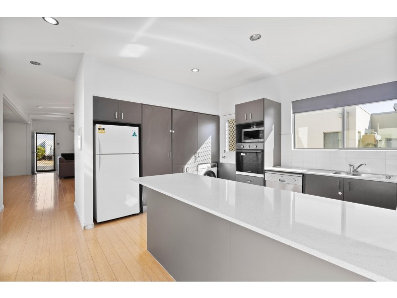 7 Lilly Close, Emerald QLD 4720