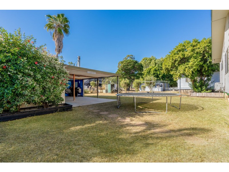 3 Leichardt Street, Emerald QLD 4720