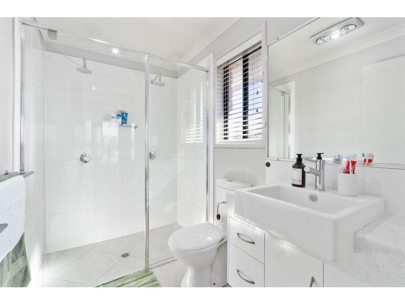 3 Lauren Drive, Emerald QLD 4720
