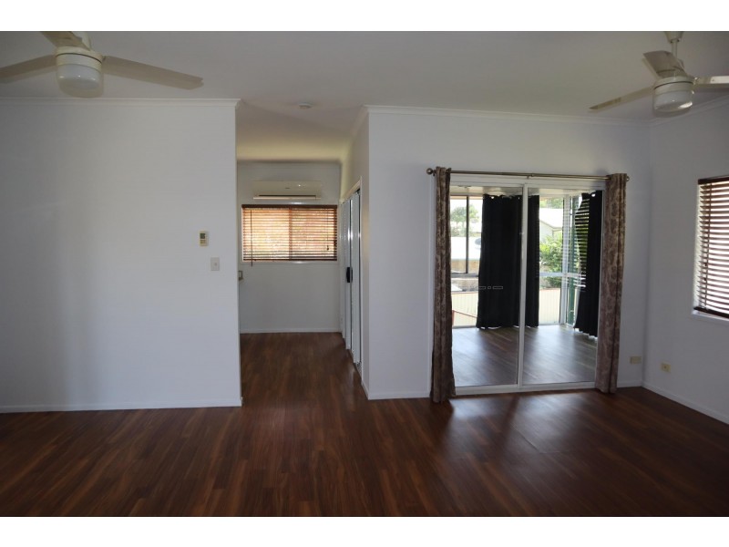 7 Alamein Drive, Emerald QLD 4720