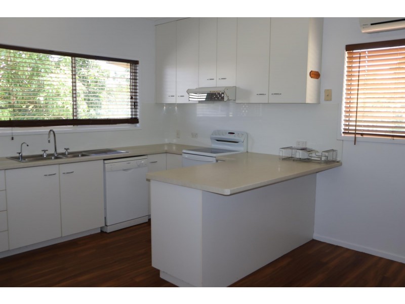 7 Alamein Drive, Emerald QLD 4720