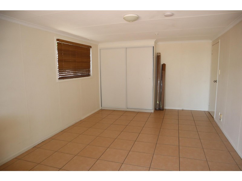 7 Alamein Drive, Emerald QLD 4720