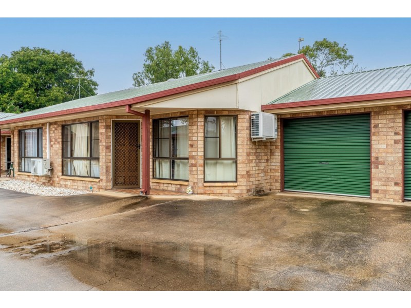 2/126 Opal Street, Emerald QLD 4720