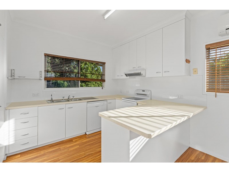 7 Alamein Drive, Emerald QLD 4720