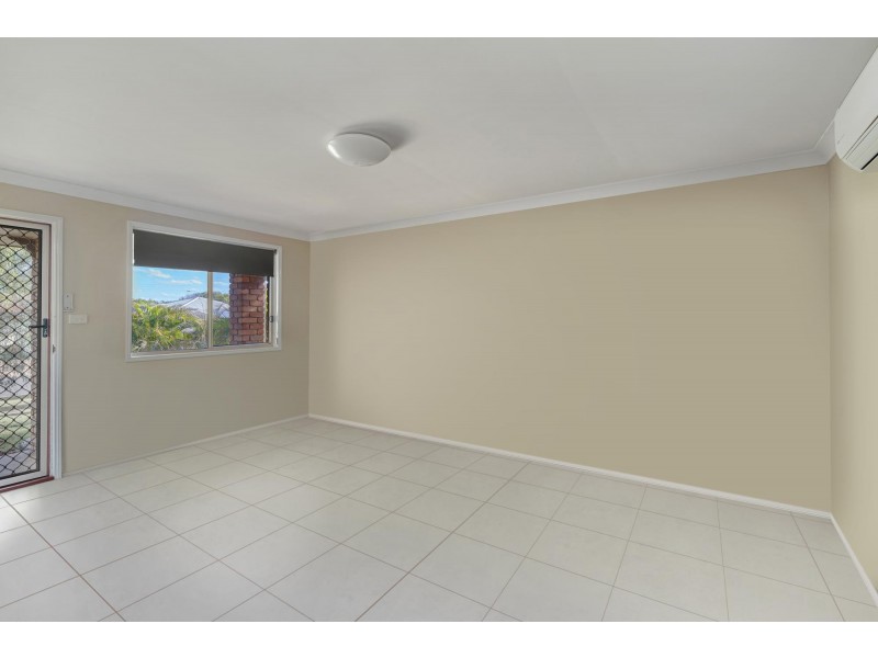 9 Cowan Crescent, Emerald QLD 4720